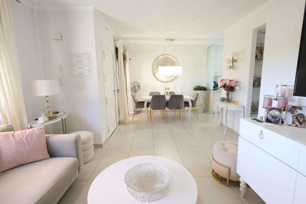 3 sypialnia Apartament na sprzedaż w Orihuela Costa z basenem garażem - 387 000 € (Ref: 9999340)