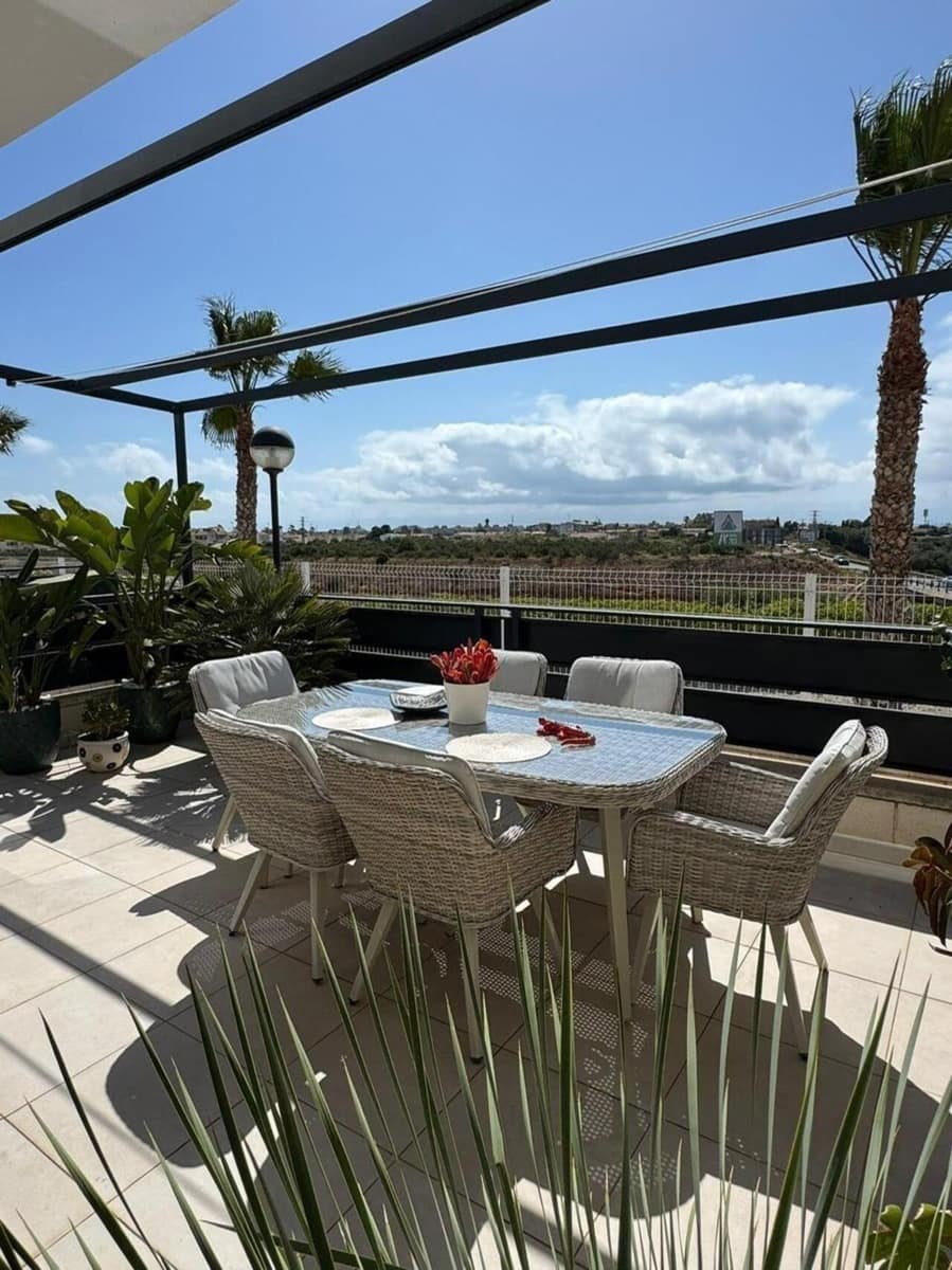 3 sypialnia Apartament na sprzedaż w Orihuela Costa z basenem garażem - 387 000 € (Ref: 9999340)