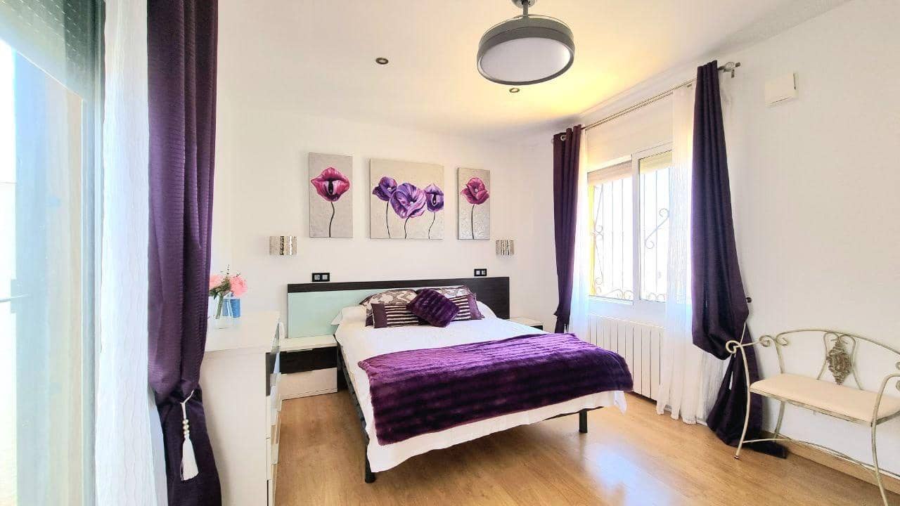 6 chambre Villa/Maison Mitoyenne à vendre à Orihuela Costa avec piscine garage - 280 000 € (Ref: 9999342)