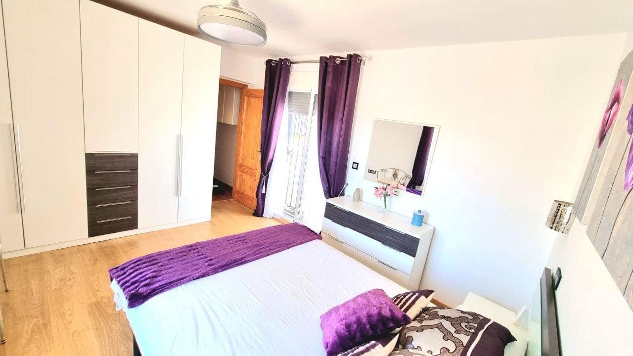 6 chambre Villa/Maison Mitoyenne à vendre à Orihuela Costa avec piscine garage - 280 000 € (Ref: 9999342)