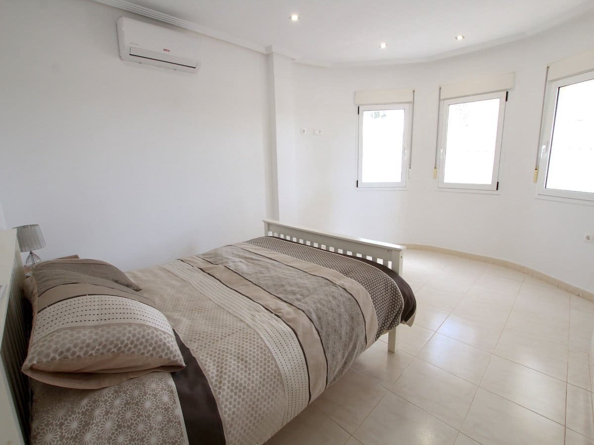 5 slaapkamer Villa te koop in Campoamor met zwembad garage - € 540.000 (Ref: 9999345)