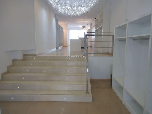 Commercial for sale in Altea with garage - € 450,000 (Ref: 4792506)