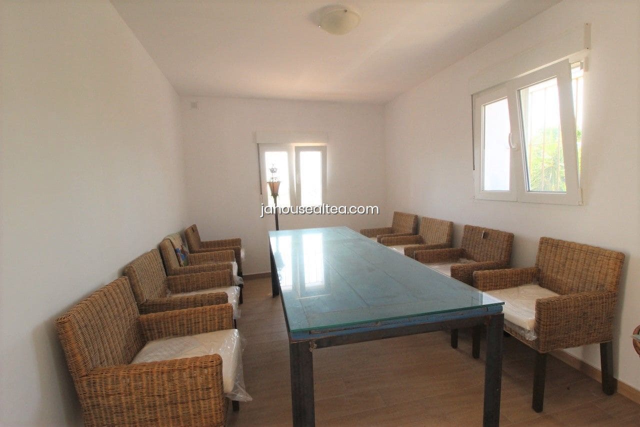 4 chambre Villa/Maison à vendre à La Nucia avec garage - 380 000 € (Ref: 7632319)