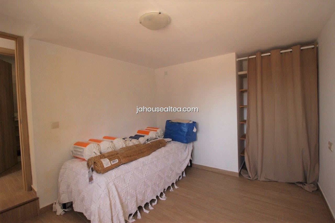 4 chambre Villa/Maison à vendre à La Nucia avec garage - 380 000 € (Ref: 7632319)