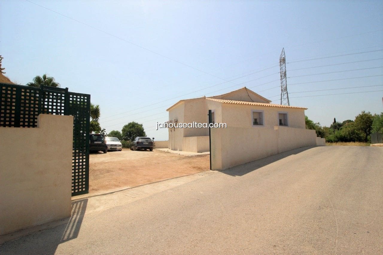 4 chambre Villa/Maison à vendre à La Nucia avec garage - 380 000 € (Ref: 7632319)