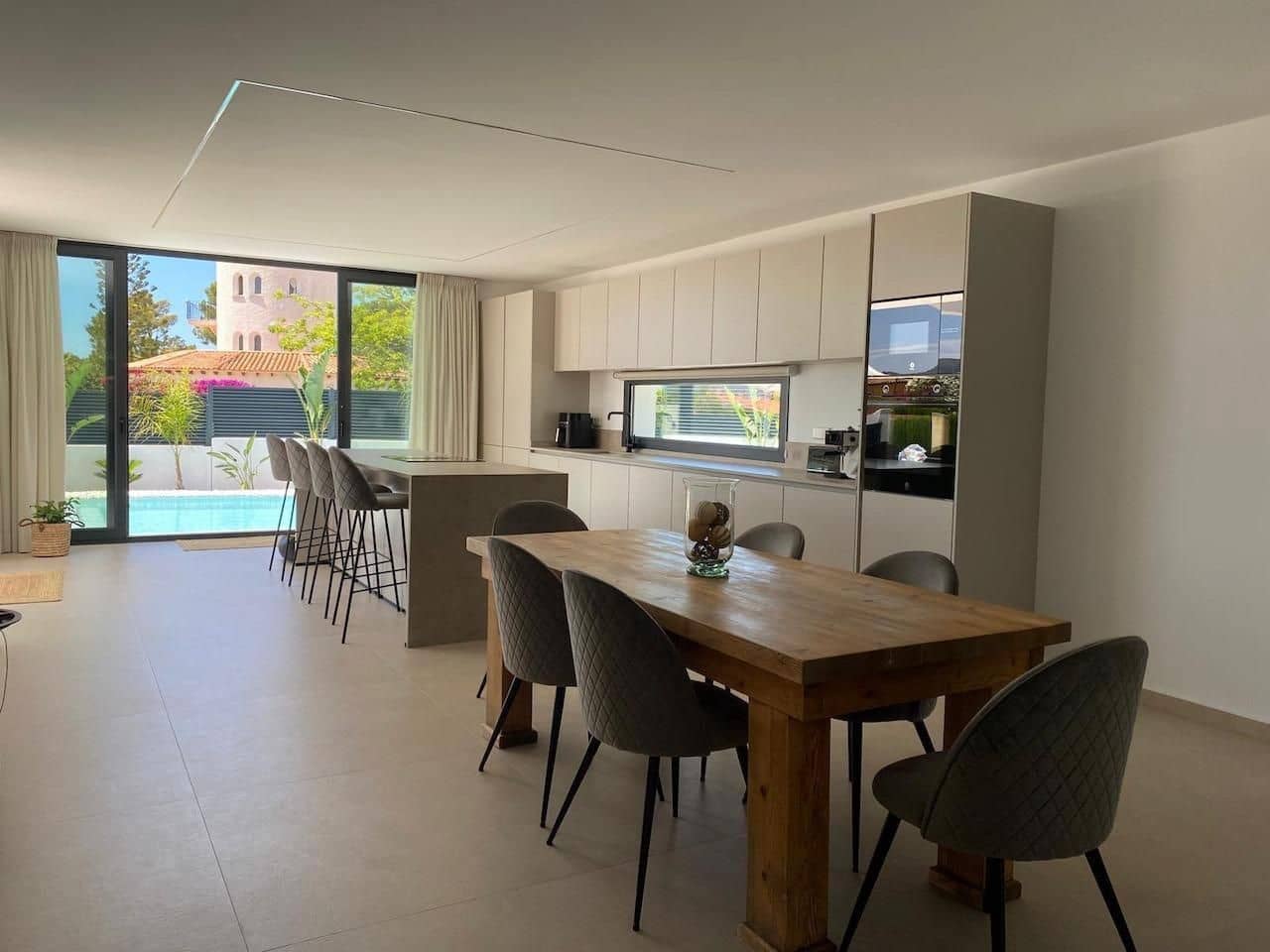 4 bedroom Villa for sale in La Nucia with pool garage - € 1,175,000 (Ref: 8614266)