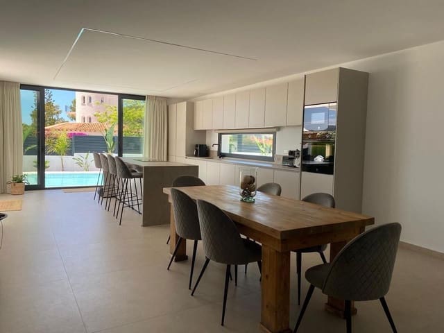 4 soverom Villa til salgs i La Nucia med svømmebasseng garasje - € 1 175 000 (Ref: 8614266)