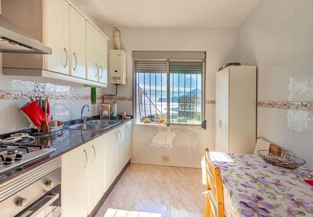 4 bedroom Townhouse for sale in Altea with garage - € 415,000 (Ref: 8614270)