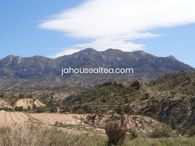 Grunde uden byggetilladelser til salg i Jijona / Xixona - € 320.000 (Ref: 8626481)