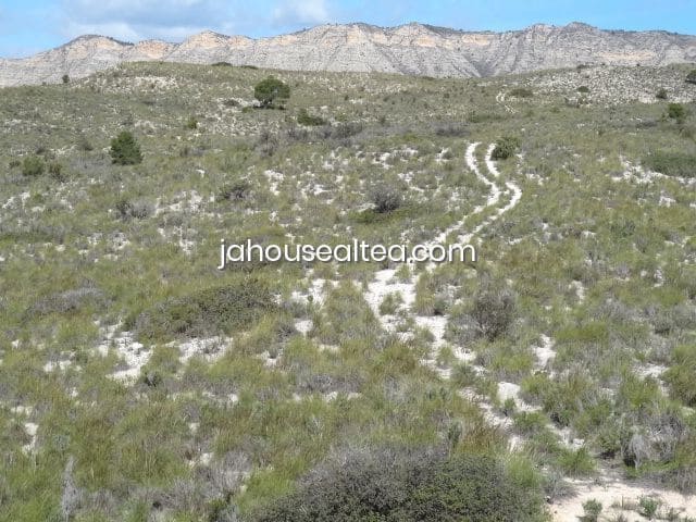 Undeveloped Land for sale in Jijona / Xixona - € 320,000 (Ref: 8626481)