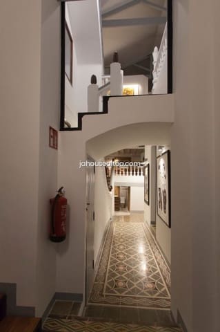 7 bedroom Hotel for sale in Altea - € 960,000 (Ref: 8654654)