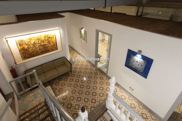 7 bedroom Hotel for sale in Altea - € 960,000 (Ref: 8654654)