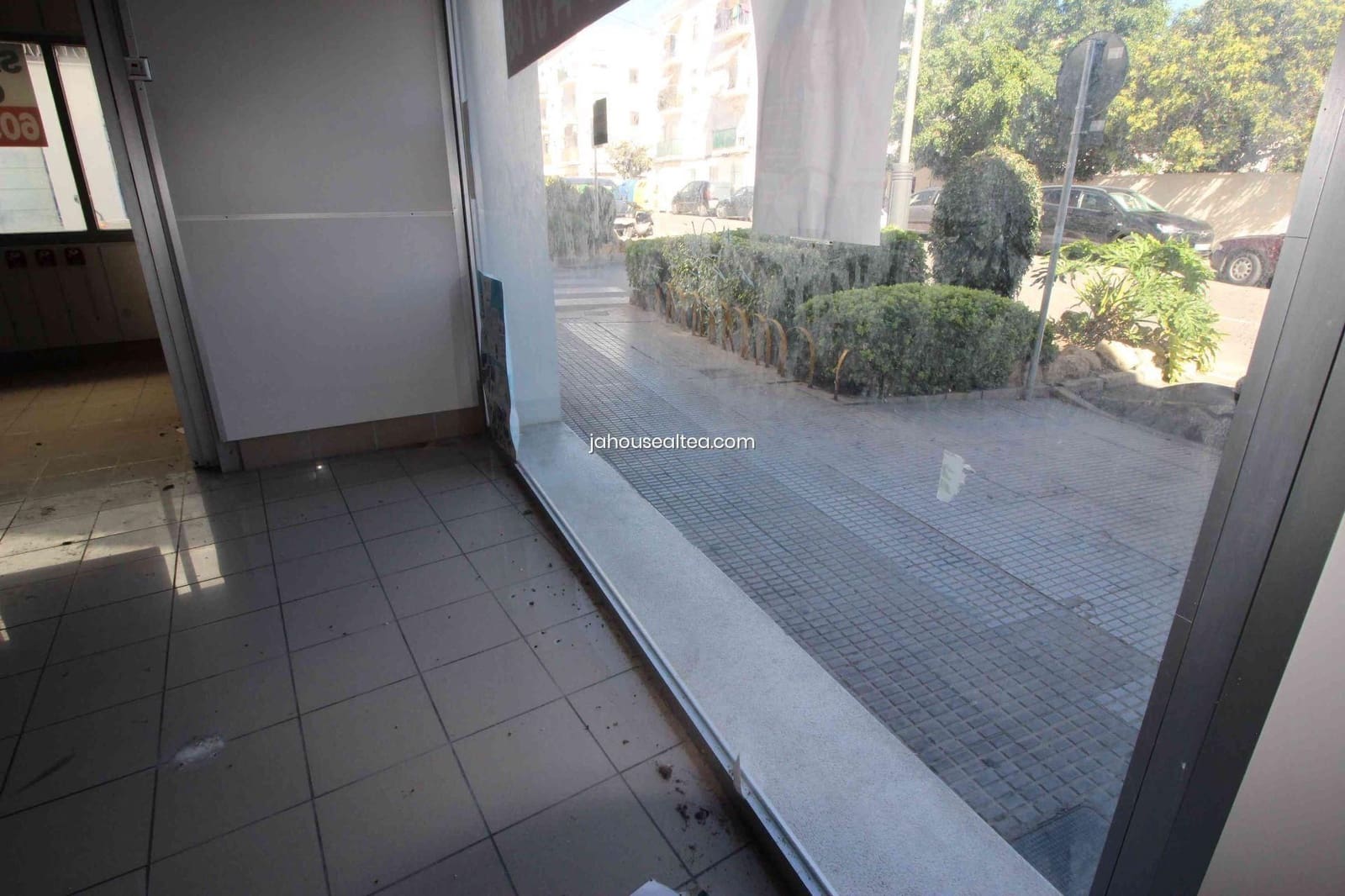 Commerciale in vendita in Altea con garage - 650.000 € (Rif: 8689064)