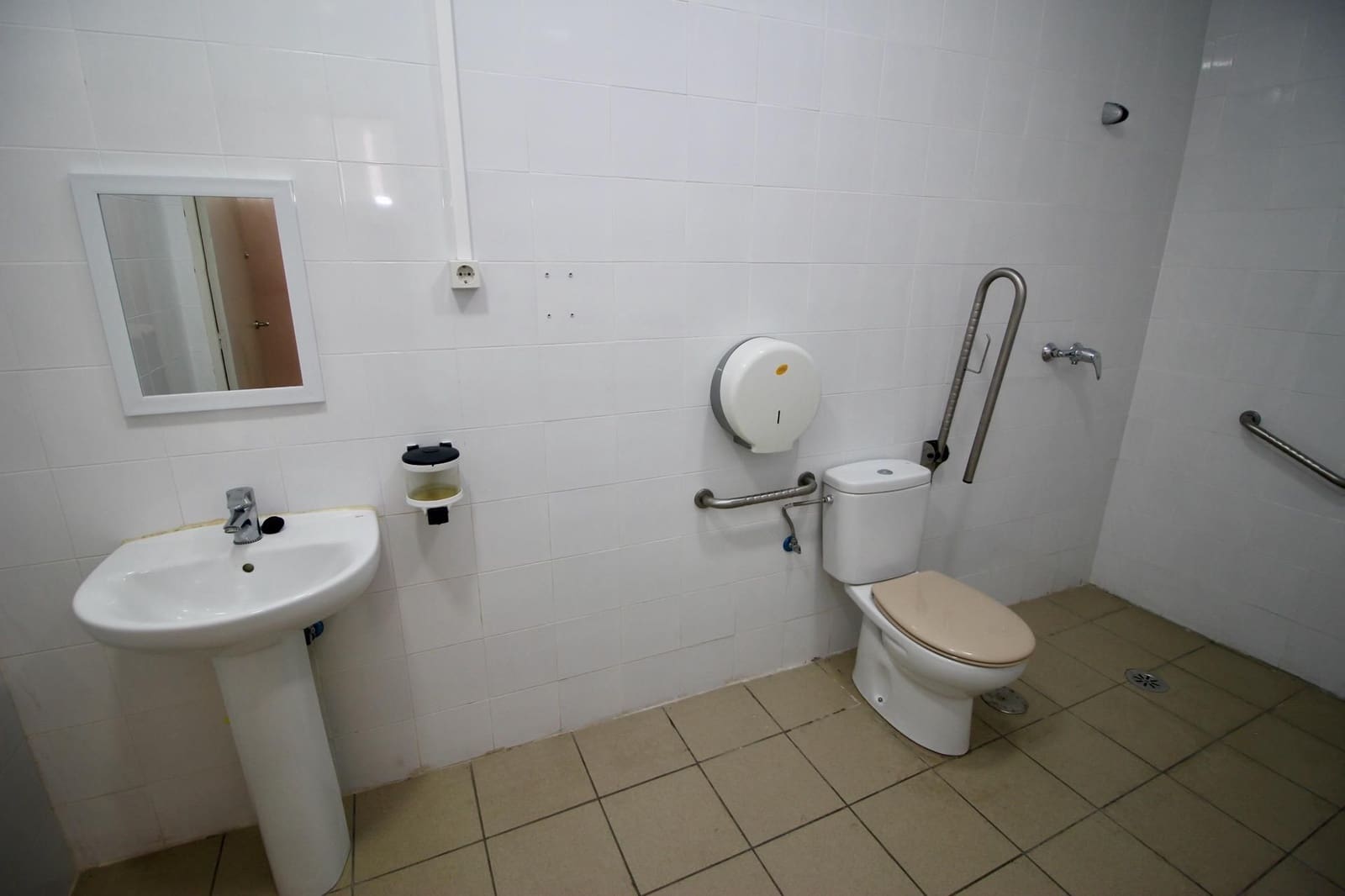 Commerciale in vendita in Altea con garage - 650.000 € (Rif: 8689064)