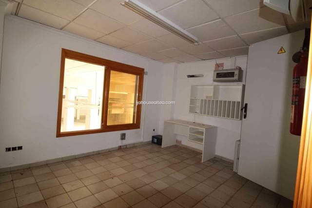 Commercial for sale in Altea with garage - € 650,000 (Ref: 8689064)