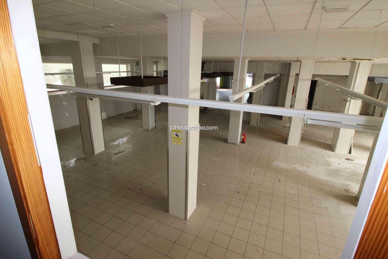 Commerciale in vendita in Altea con garage - 650.000 € (Rif: 8689064)