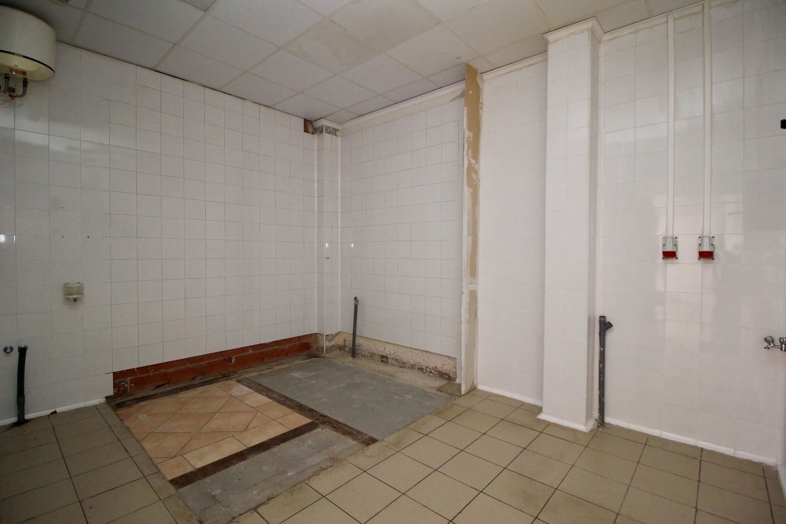 Commerciale in vendita in Altea con garage - 650.000 € (Rif: 8689064)