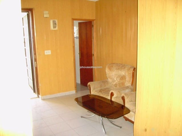 6 bedroom Townhouse for sale in Altea with garage - € 430,000 (Ref: 8689069)