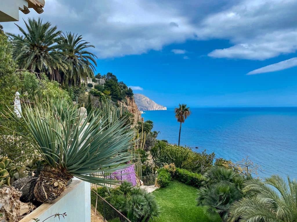 4 bedroom Villa for sale in Altea with pool - € 3,450,000 (Ref: 8737235)