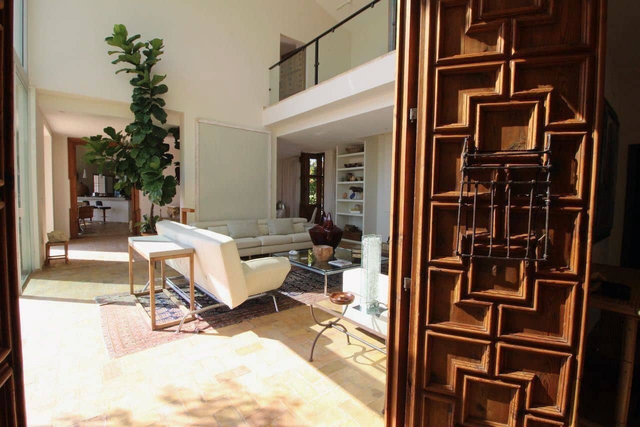 4 bedroom Villa for sale in Altea with pool - € 3,450,000 (Ref: 8737235)