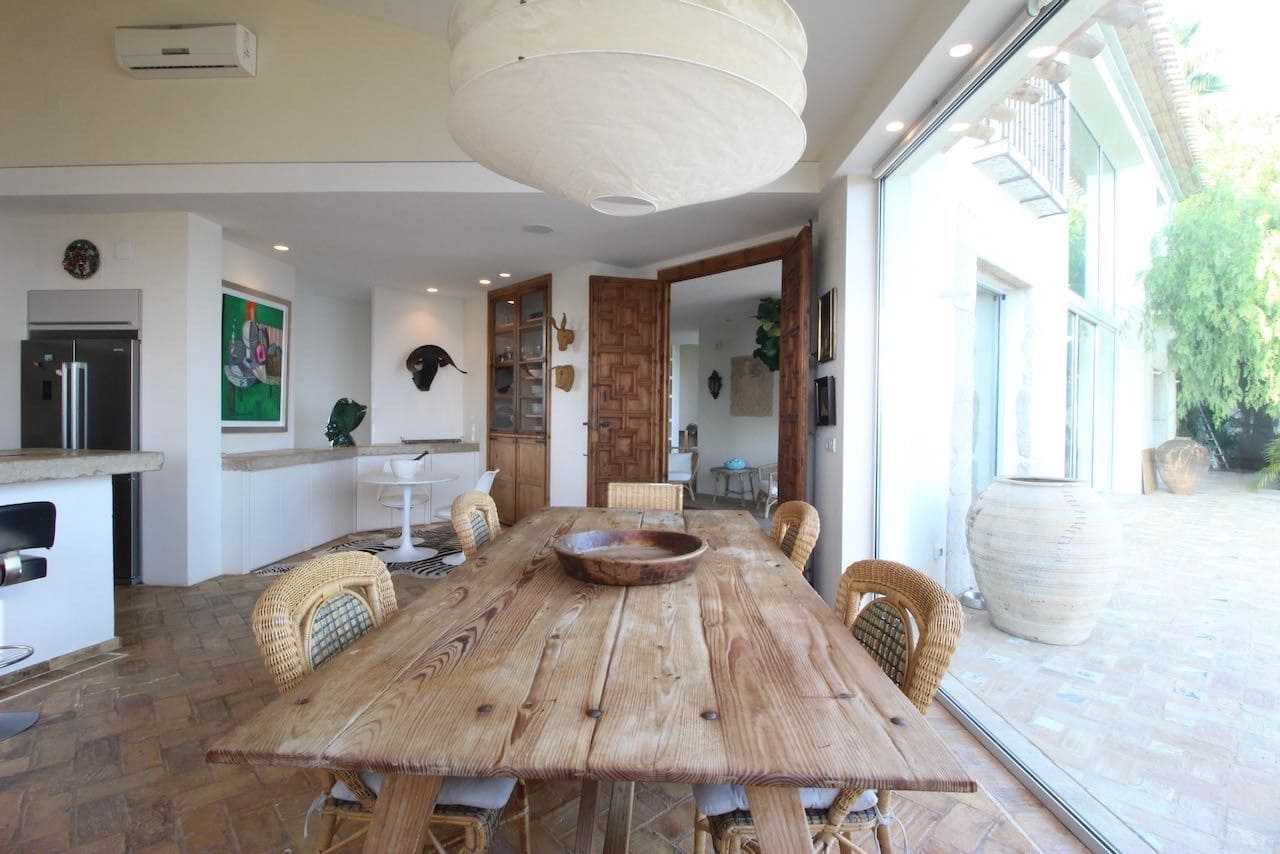 4 bedroom Villa for sale in Altea with pool - € 3,450,000 (Ref: 8737235)