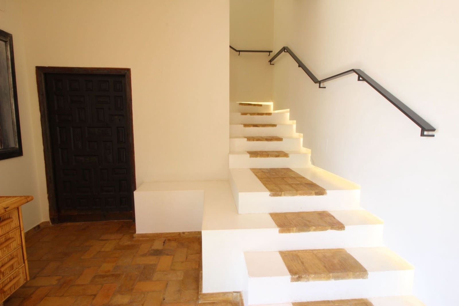 4 bedroom Villa for sale in Altea with pool - € 3,450,000 (Ref: 8737235)