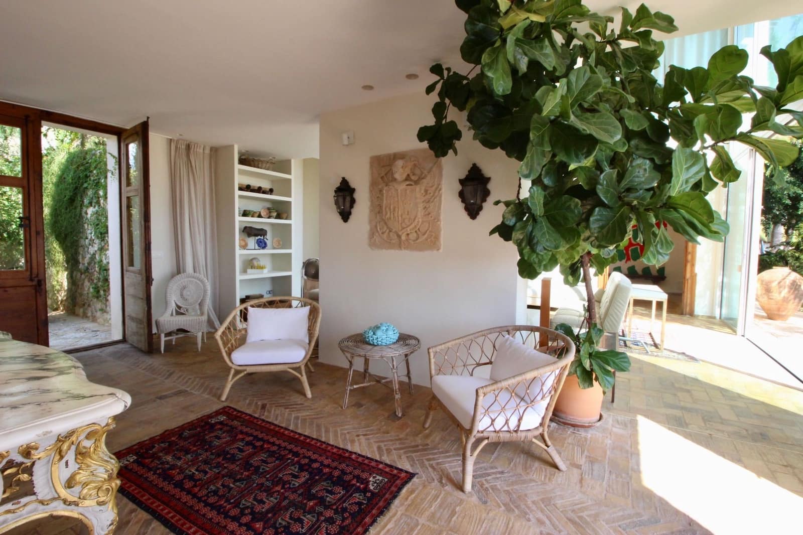 4 bedroom Villa for sale in Altea with pool - € 3,450,000 (Ref: 8737235)