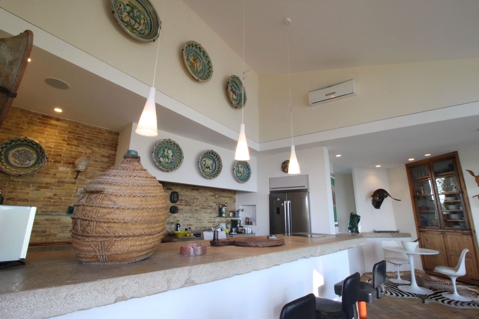 4 bedroom Villa for sale in Altea with pool - € 3,450,000 (Ref: 8737235)