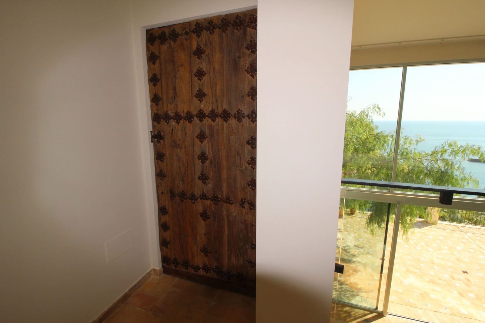 4 bedroom Villa for sale in Altea with pool - € 3,450,000 (Ref: 8737235)