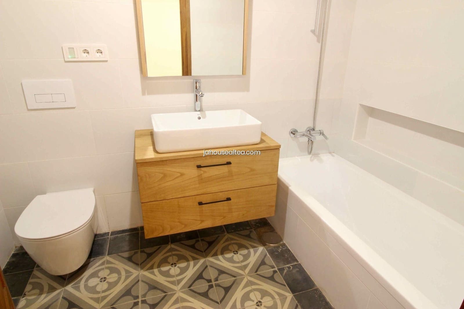 4 soveværelse Villa til salg i Alfaz del Pi / L'Alfas del Pi med swimmingpool garage - € 1.325.000 (Ref: 8907115)