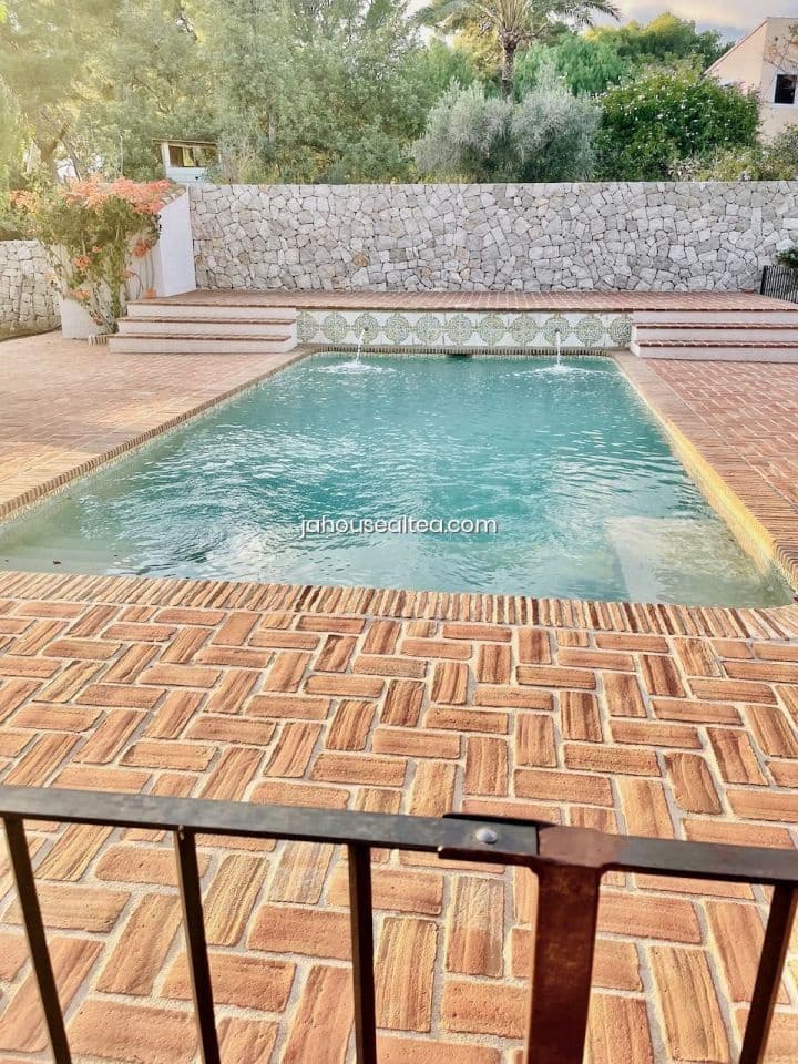 4 soveværelse Villa til salg i Alfaz del Pi / L'Alfas del Pi med swimmingpool garage - € 1.325.000 (Ref: 8907115)