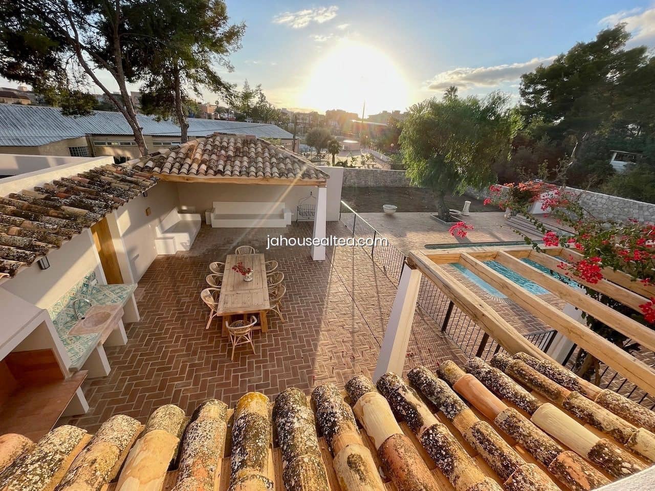 4 soveværelse Villa til salg i Alfaz del Pi / L'Alfas del Pi med swimmingpool garage - € 1.325.000 (Ref: 8907115)