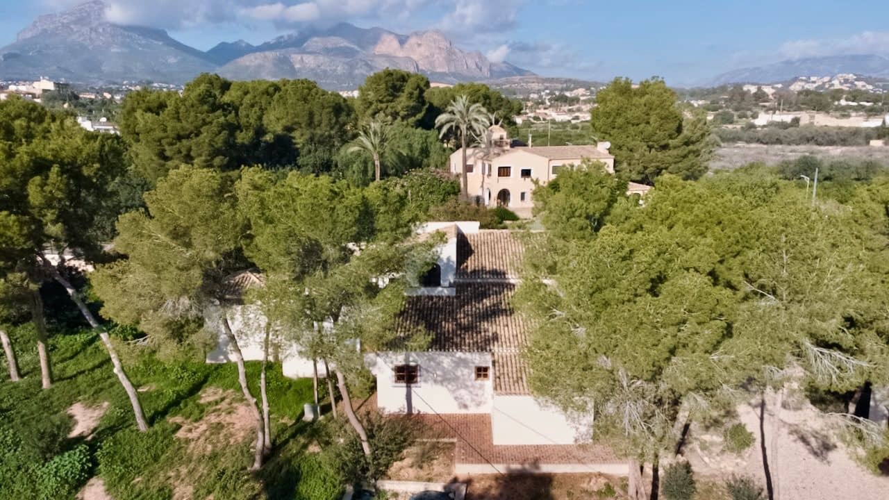 4 soveværelse Villa til salg i Alfaz del Pi / L'Alfas del Pi med swimmingpool garage - € 1.325.000 (Ref: 8907115)