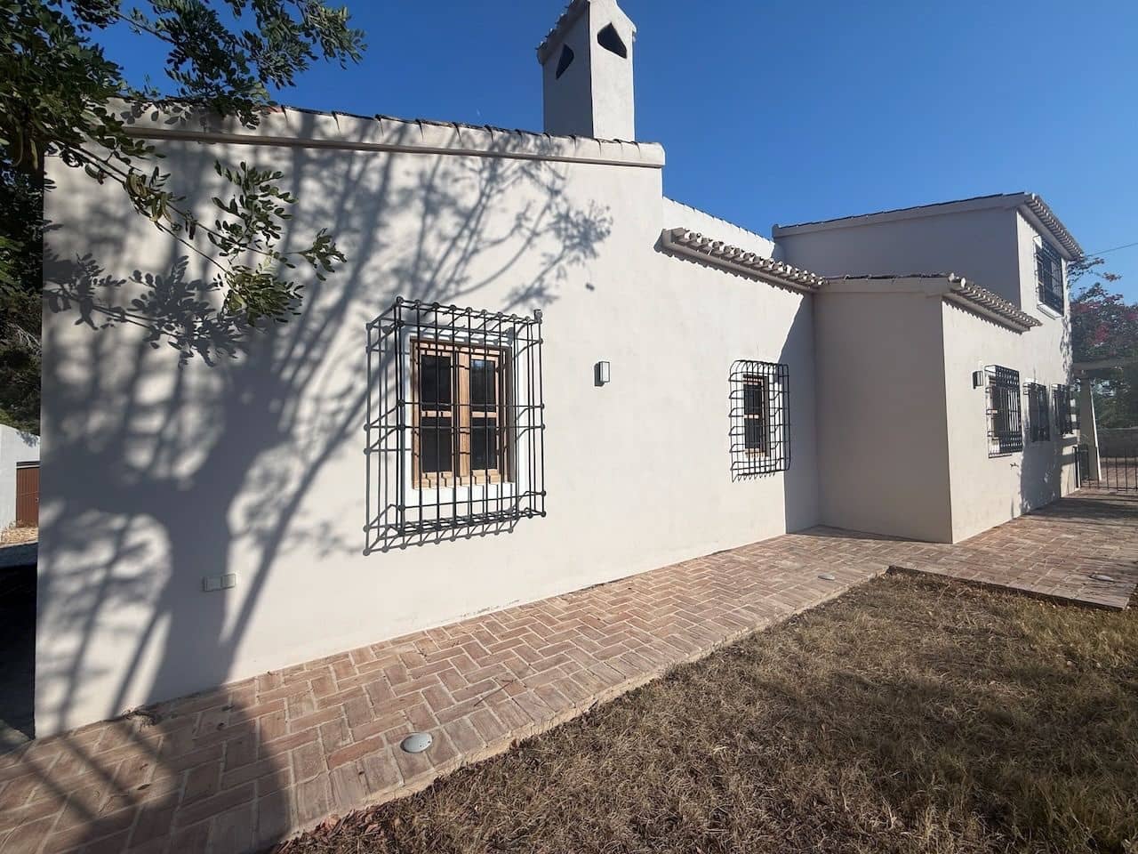 4 soveværelse Villa til salg i Alfaz del Pi / L'Alfas del Pi med swimmingpool garage - € 1.325.000 (Ref: 8907115)