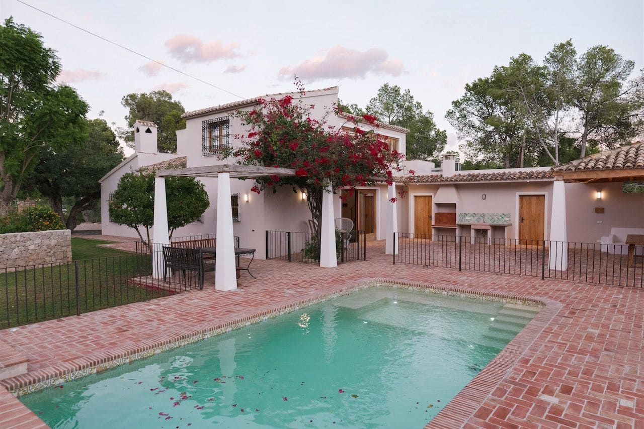 4 soveværelse Villa til salg i Alfaz del Pi / L'Alfas del Pi med swimmingpool garage - € 1.325.000 (Ref: 8907115)