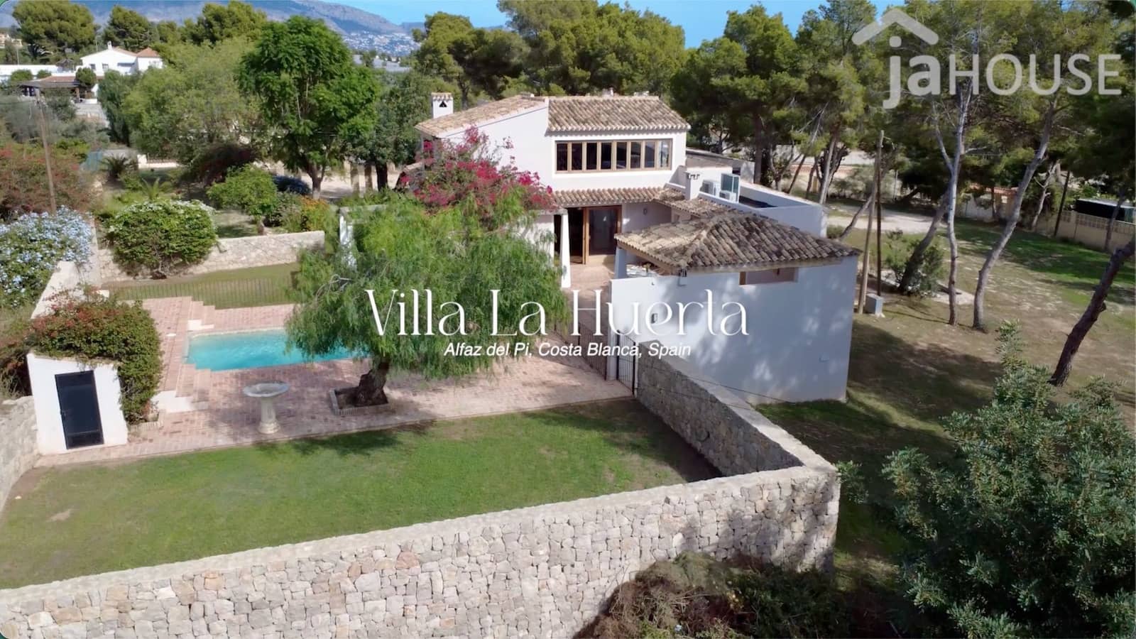 4 soveværelse Villa til salg i Alfaz del Pi / L'Alfas del Pi med swimmingpool garage - € 1.325.000 (Ref: 8907115)