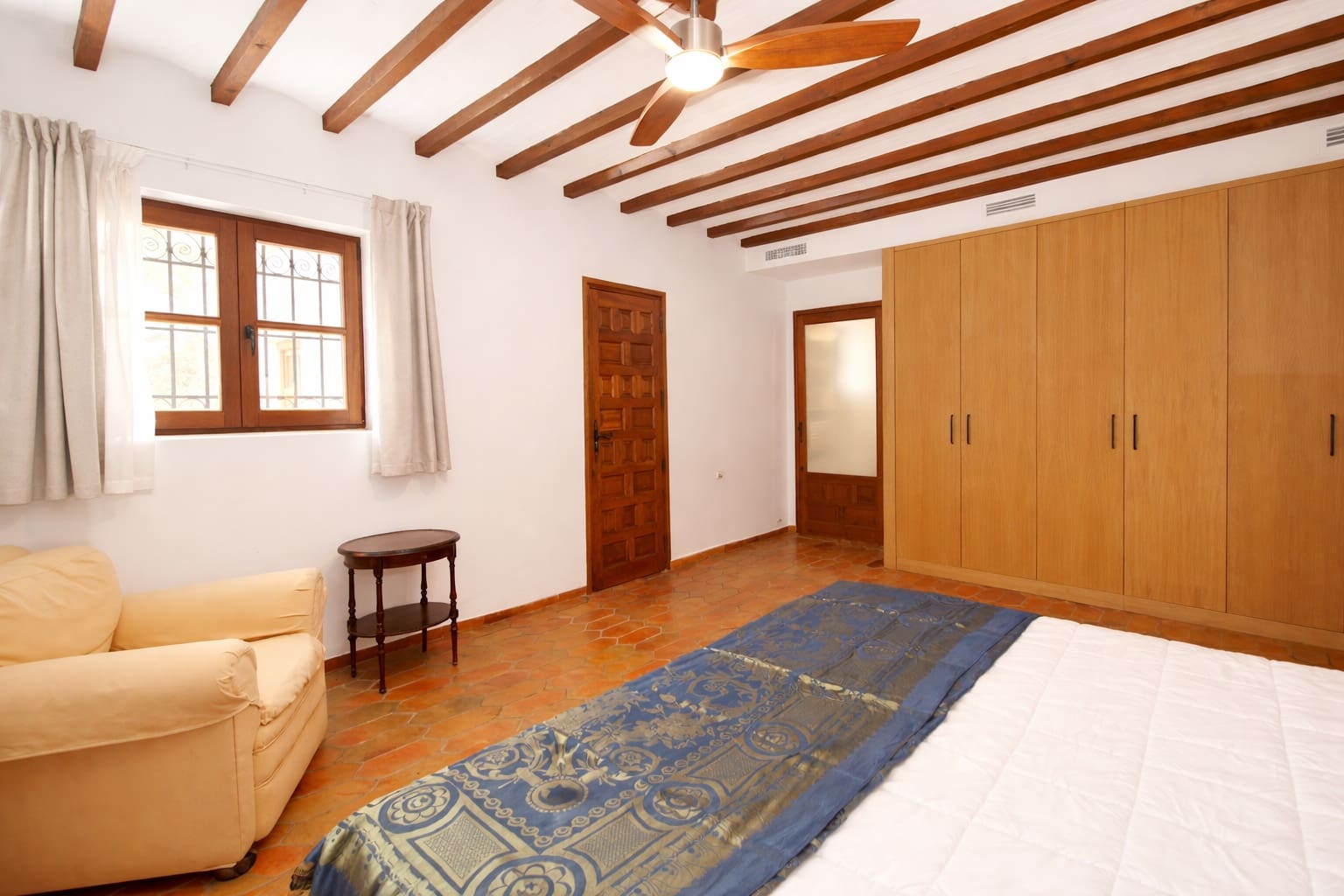 4 makuuhuone Huvila myytävänä paikassa Alfaz del Pi / L'Alfas del Pi mukana uima-altaan 
autotalli - 1 150 000 € (Ref: 8907115)