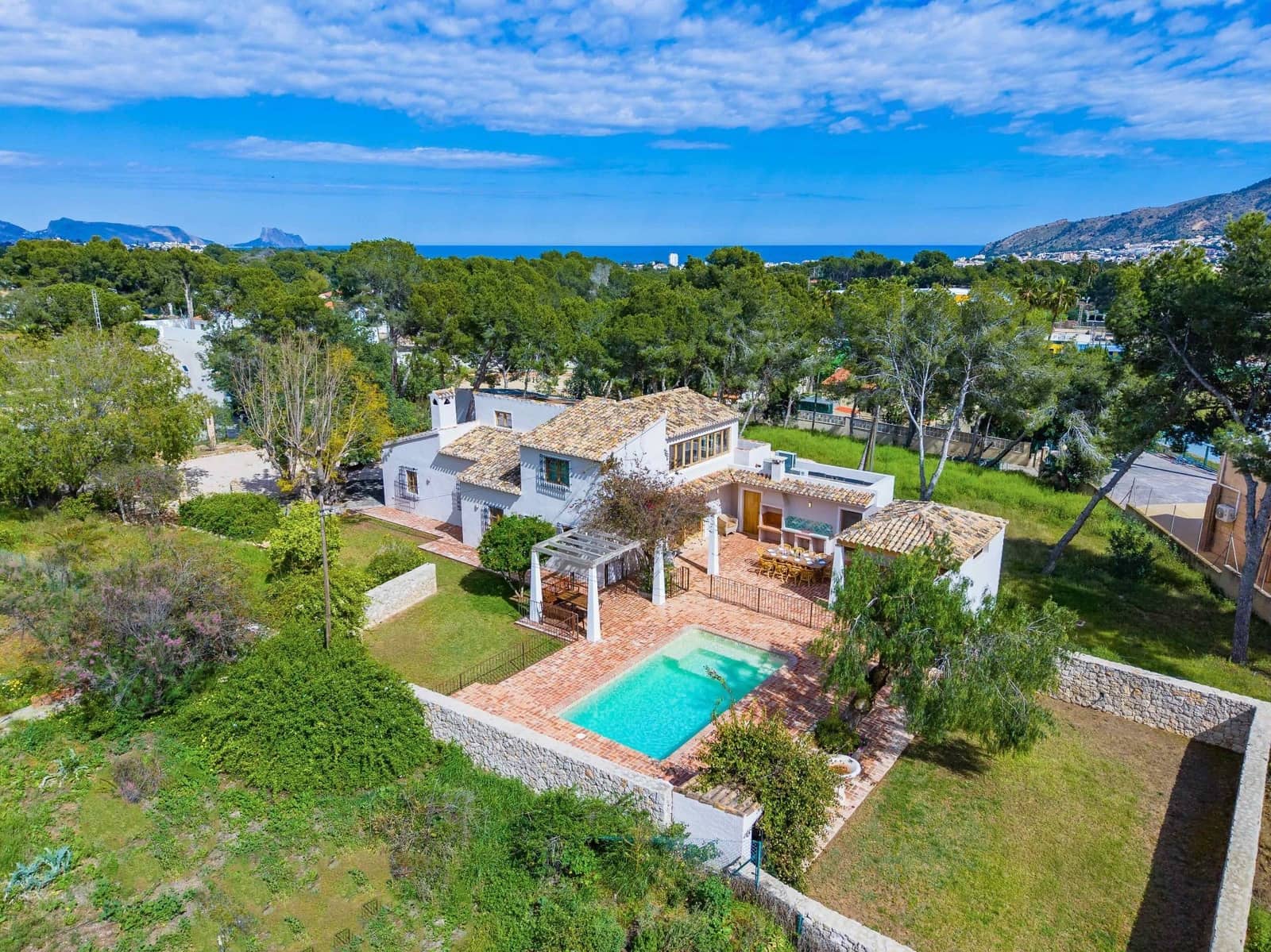 3 sovrum Villa till salu i Alfaz del Pi / L'Alfas del Pi med pool garage - 1 150 000 € (Ref: 8907115)