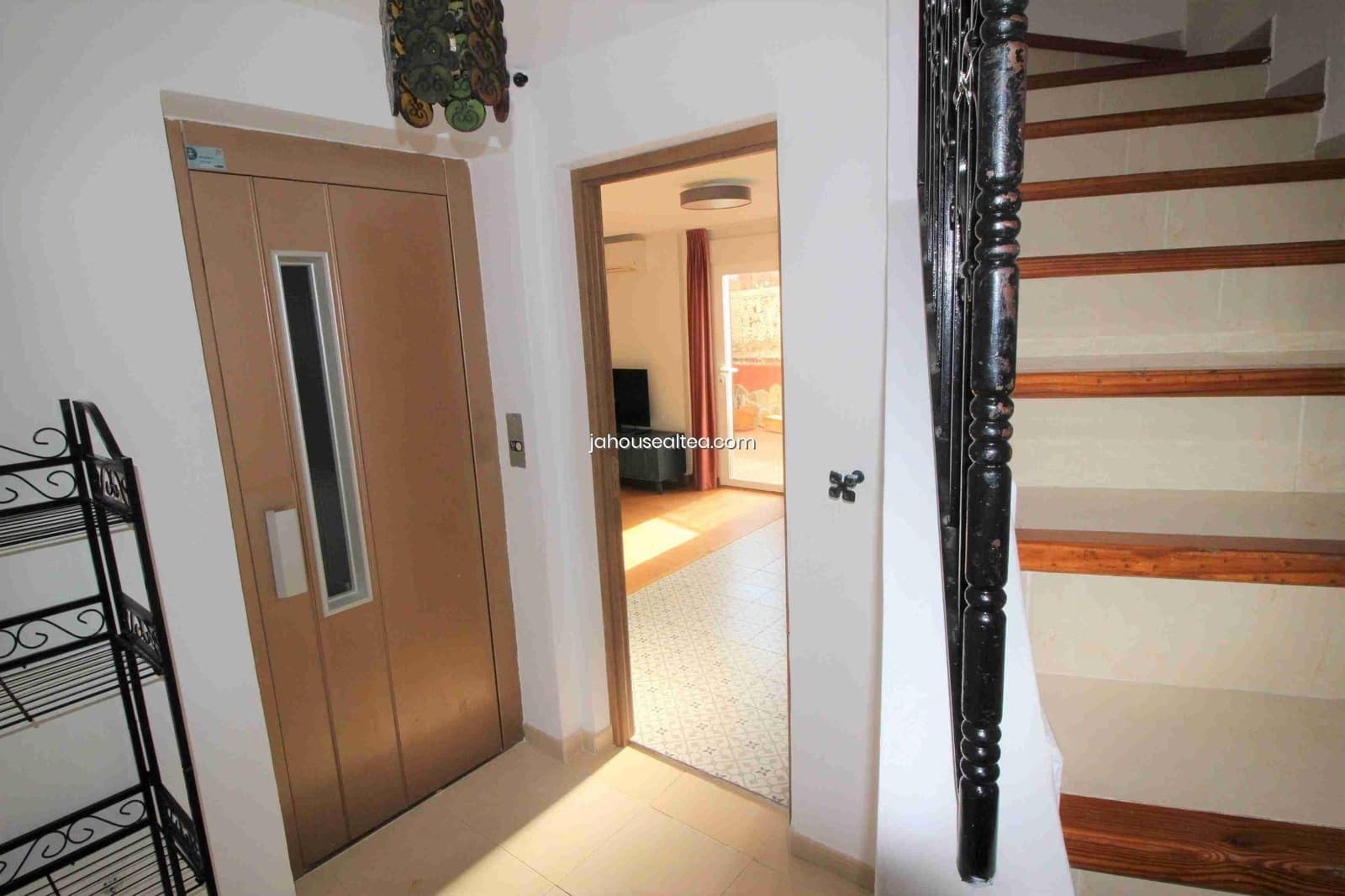 3 soveværelse Semi-Rækkehus til salg i Altea med garage - € 470.000 (Ref: 8942676)