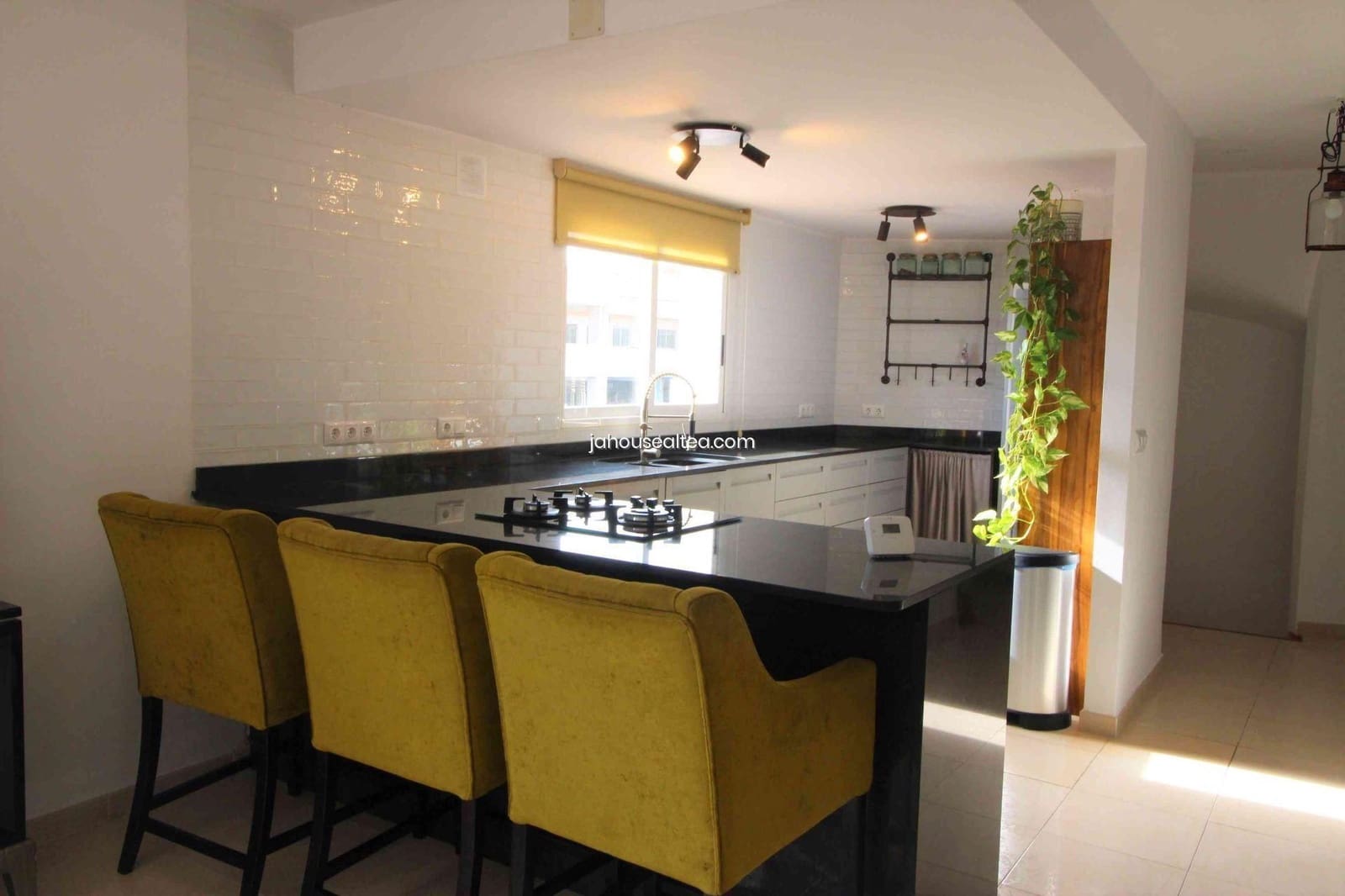 3 soveværelse Semi-Rækkehus til salg i Altea med garage - € 470.000 (Ref: 8942676)