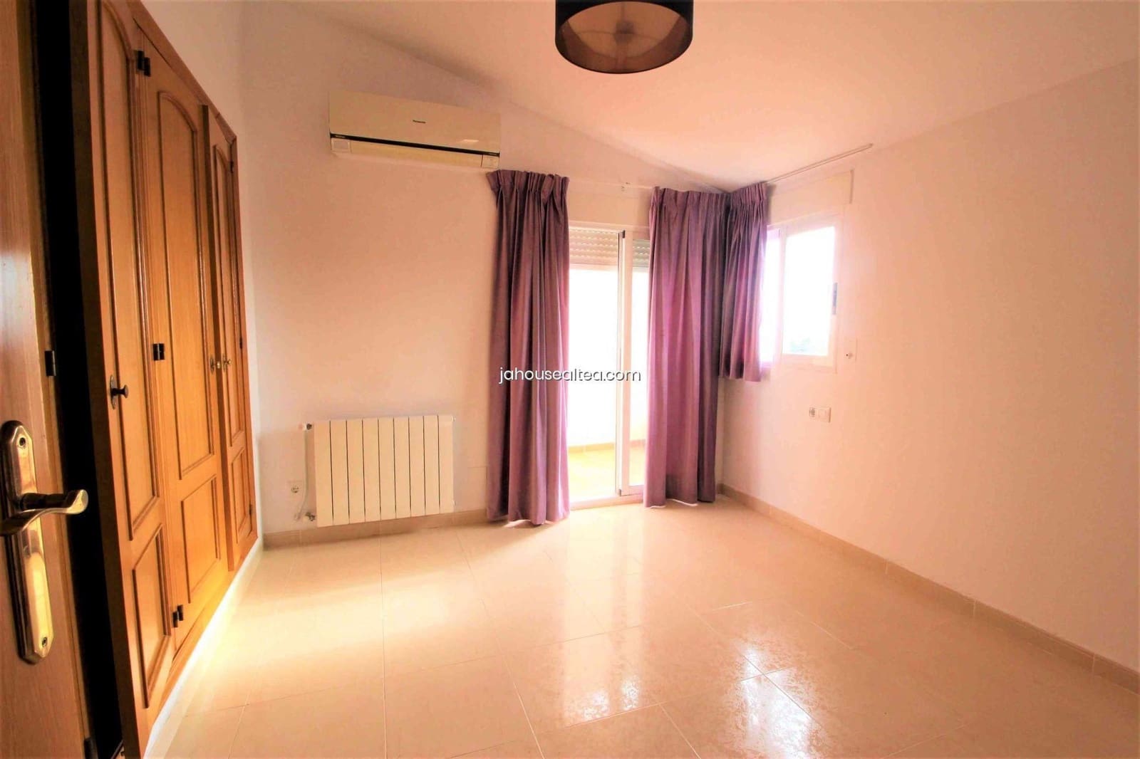 3 soveværelse Semi-Rækkehus til salg i Altea med garage - € 470.000 (Ref: 8942676)