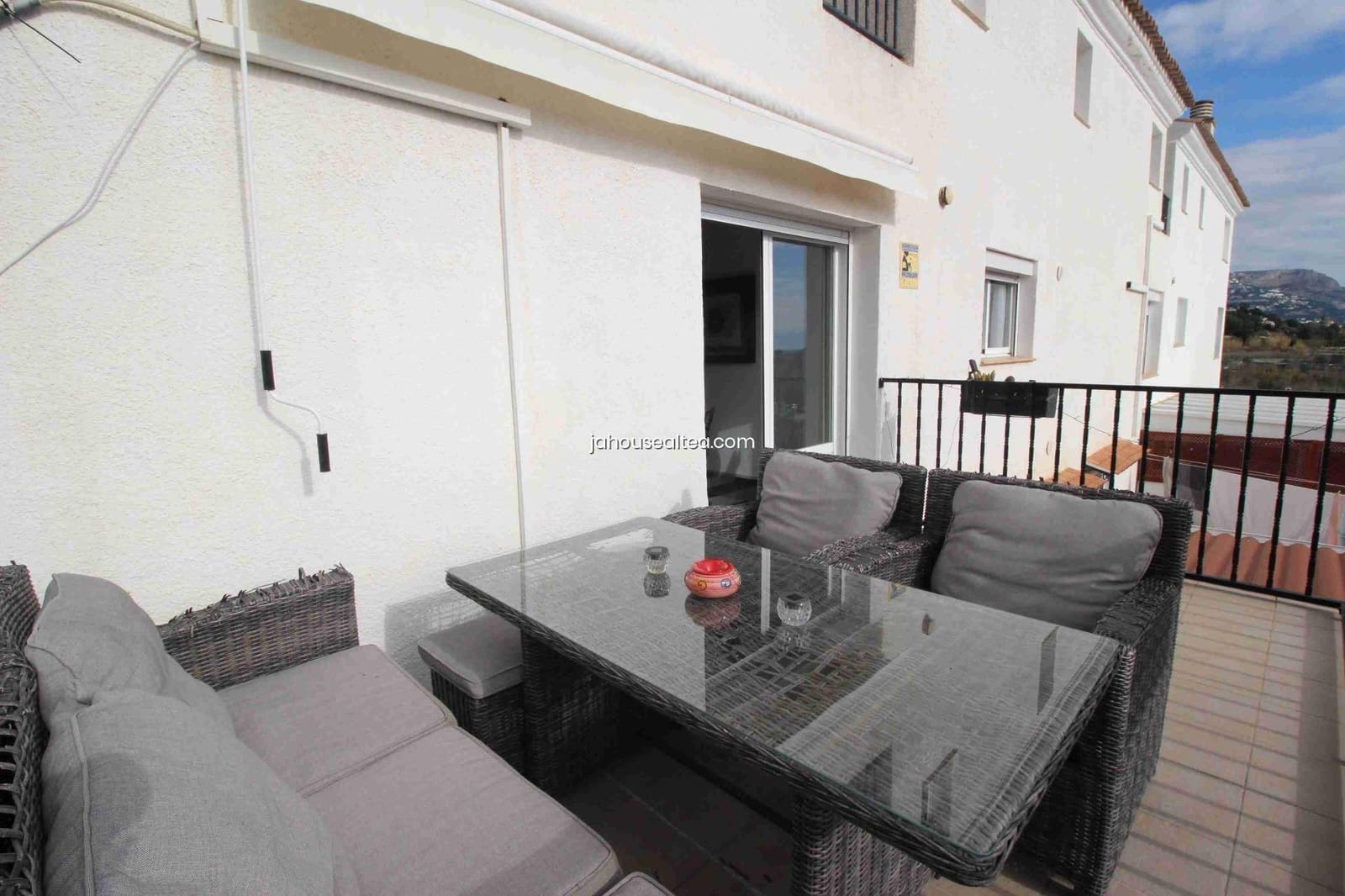 3 soveværelse Semi-Rækkehus til salg i Altea med garage - € 470.000 (Ref: 8942676)