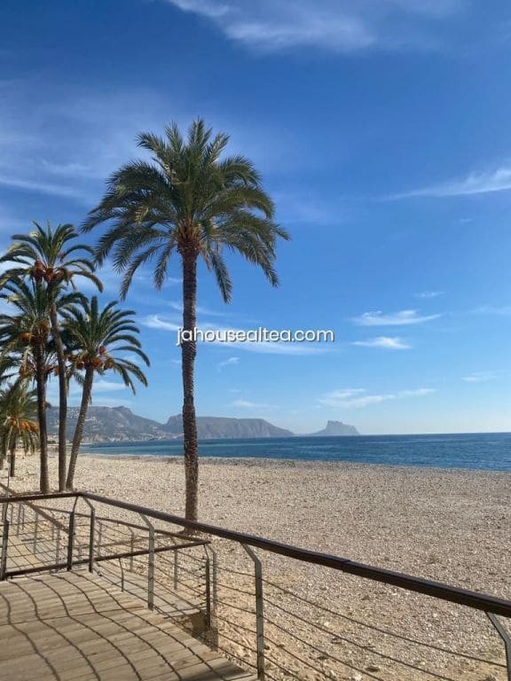3 bedroom Apartment for sale in Altea with garage - € 390,000 (Ref: 9382333)