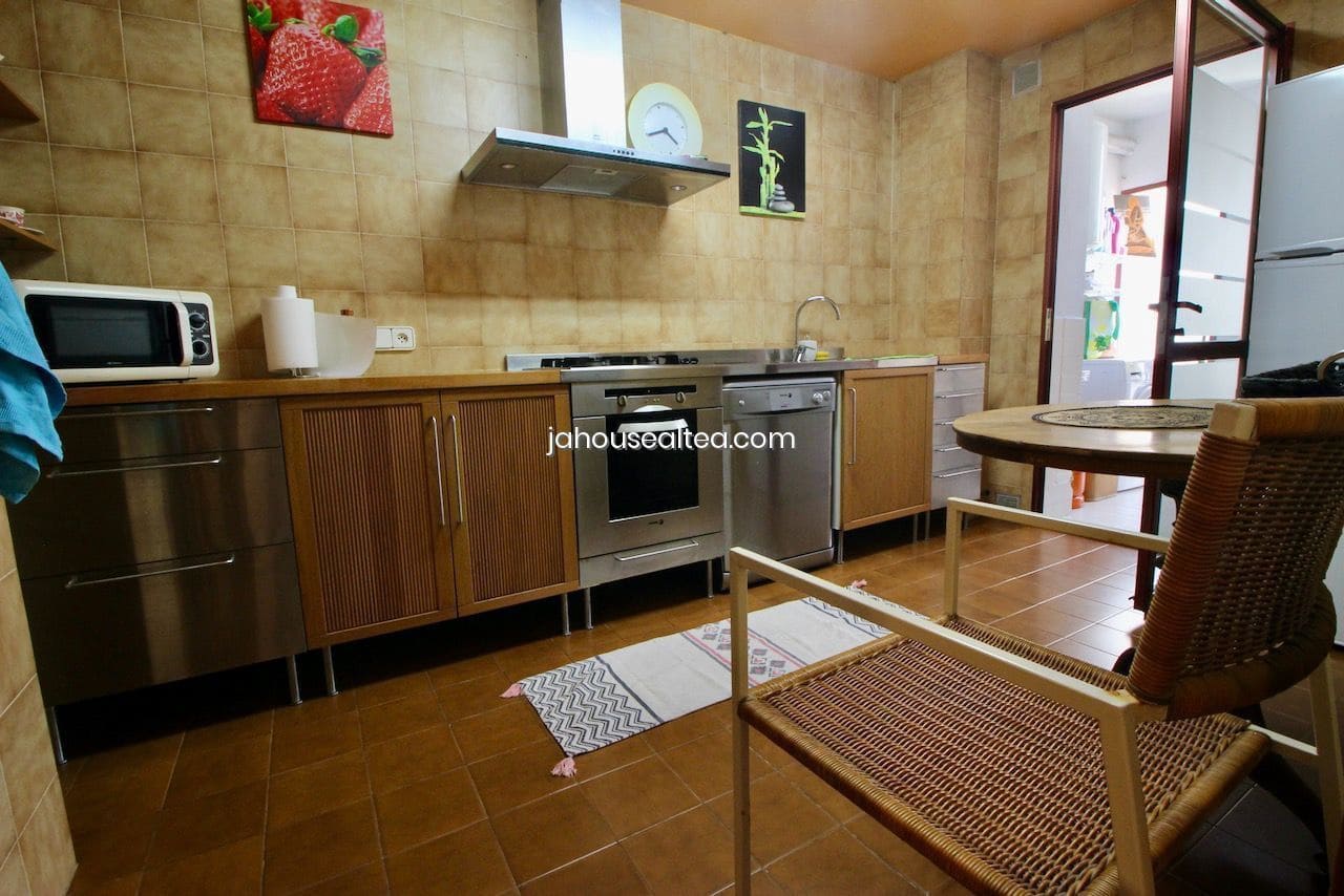 3 bedroom Apartment for sale in Altea with garage - € 390,000 (Ref: 9382333)