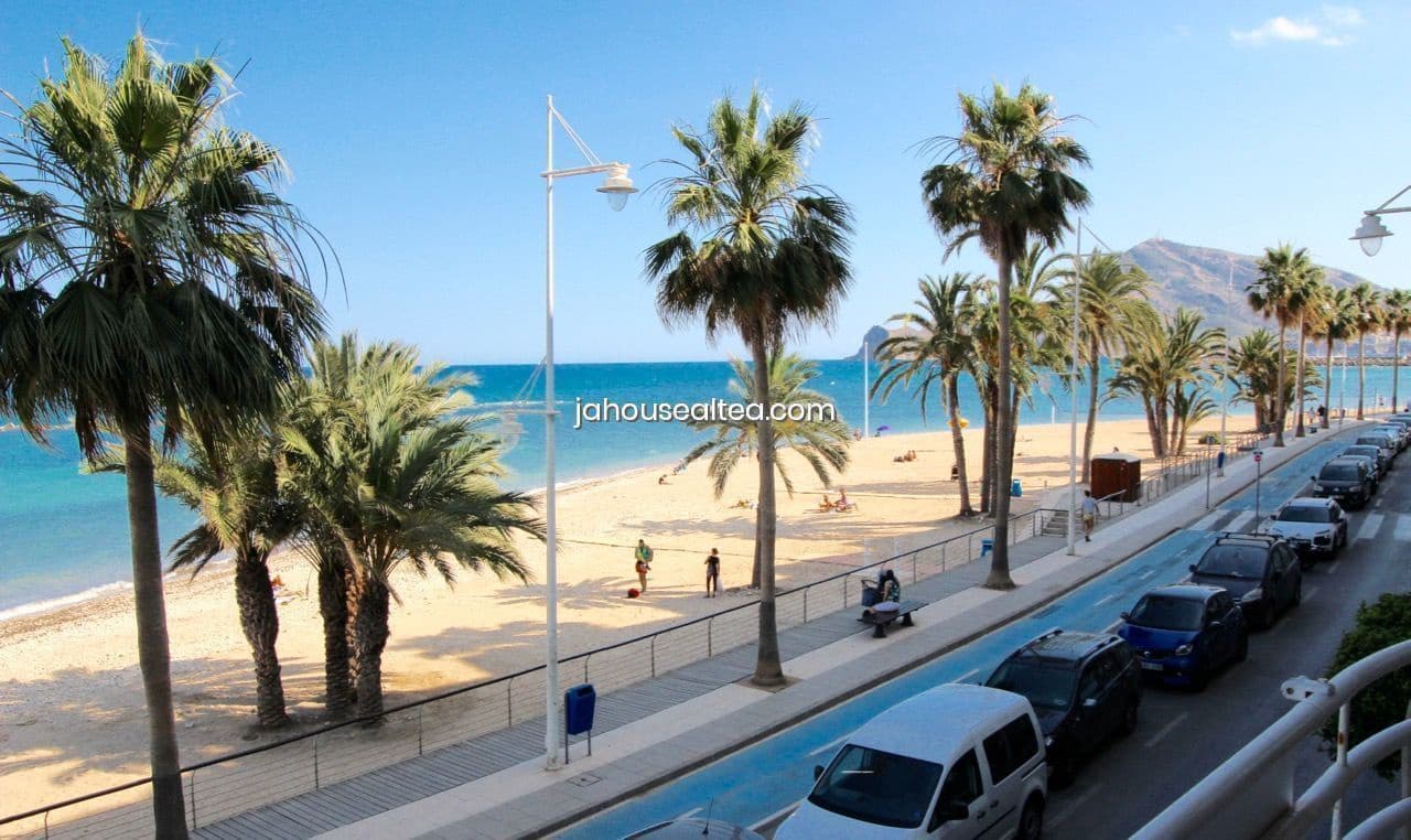 3 bedroom Apartment for sale in Altea with garage - € 390,000 (Ref: 9382333)