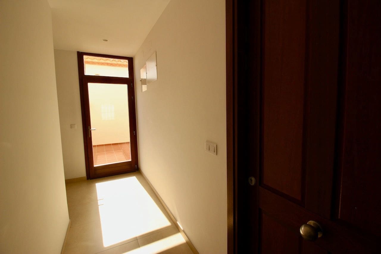 1 bedroom Apartment for sale in Altea with garage - € 425,000 (Ref: 9618928)