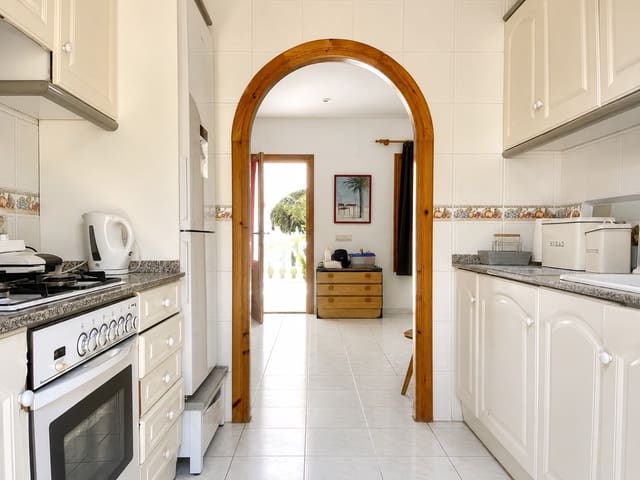 2 slaapkamer Villa te huur in Moraira, Teulada-Moraira met zwembad garage - € 1.400 (Ref: 10044197)
