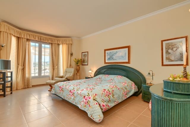 Chalet de 5 habitaciones en Moraira, Teulada-Moraira en venta con piscina garaje - 1.450.000 € (Ref: 8783151)