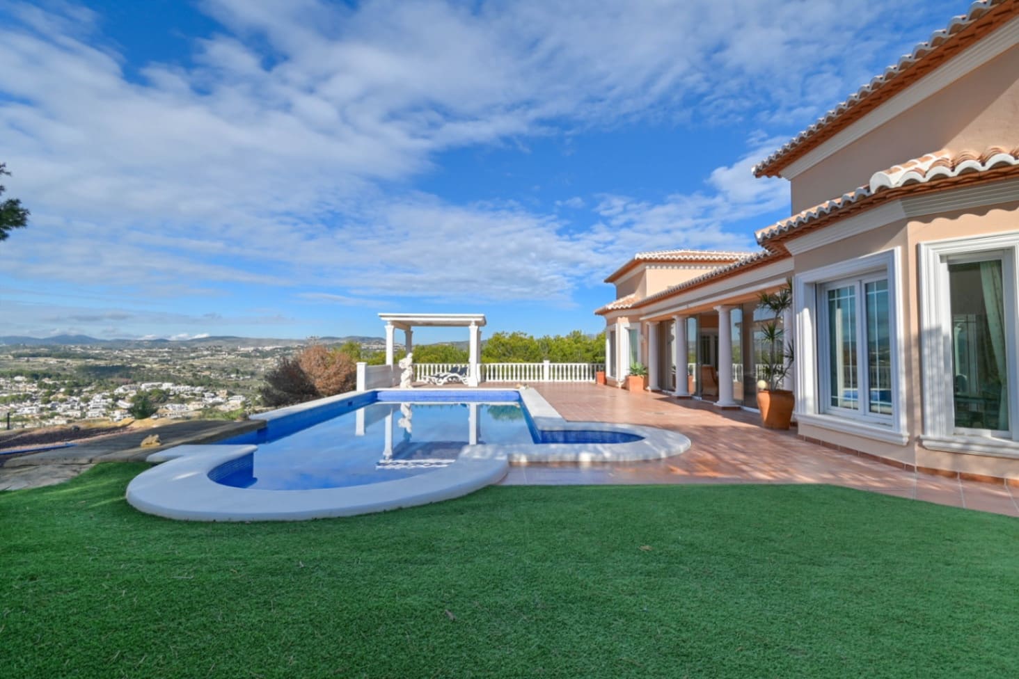 Chalet de 5 habitaciones en Moraira en venta con piscina garaje - 1.450.000 € (Ref: 8783151)
