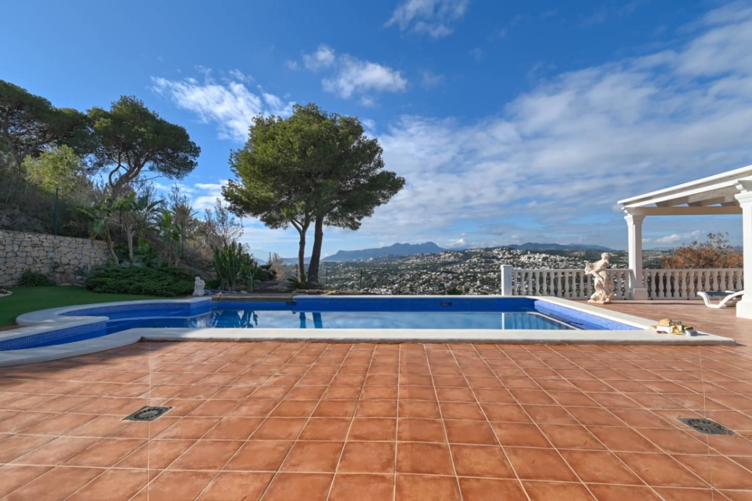 Chalet de 5 habitaciones en Moraira en venta con piscina garaje - 1.450.000 € (Ref: 8783151)
